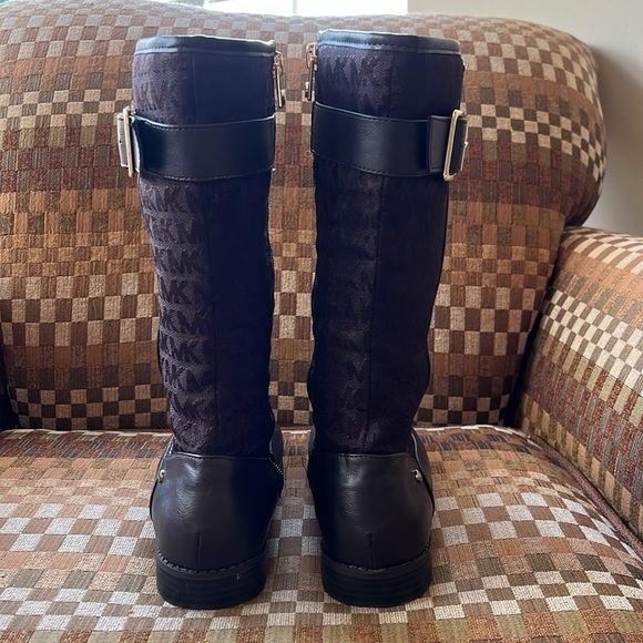 Brand New Michael Kors Girls Dark Brown Zip Up Tall Boots w/ Gold Tone Accents - Picture 7 of 16